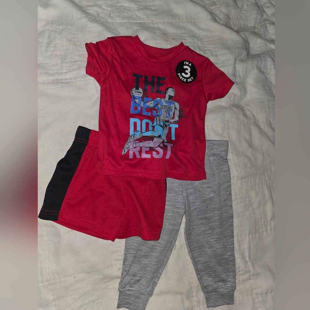 Red Graphic T-Shirt and Shorts Set with Gray Leggings